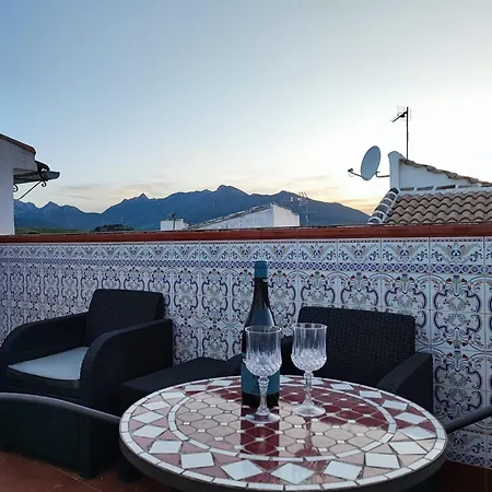 Casa Blanca W Sercu Andaluzji / / *