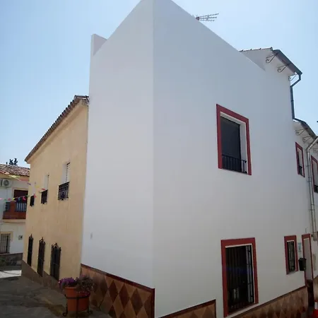 Casa Blanca W Sercu Andaluzji / / Montecorto